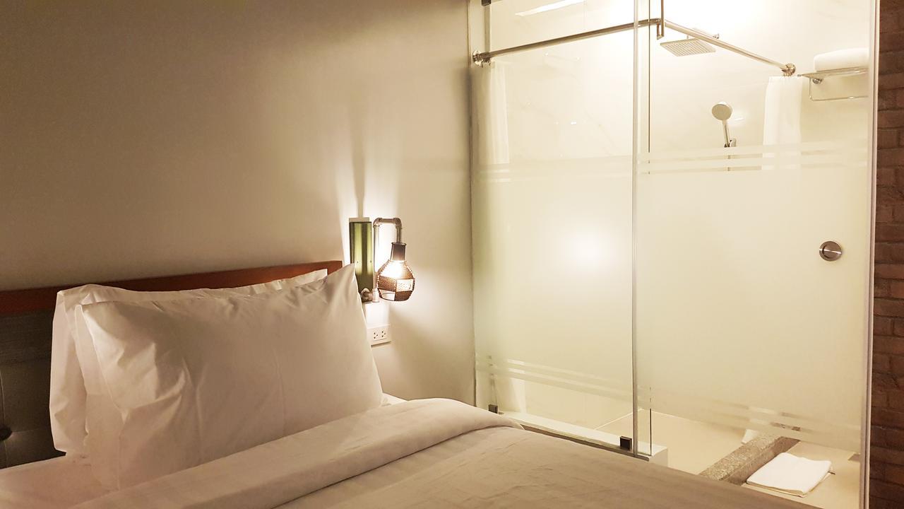 Gq Plaza Hotel Kalibo Kültér fotó