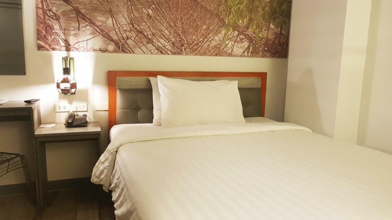 Gq Plaza Hotel Kalibo Kültér fotó